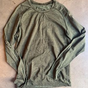 lululemon Metal Vent Tech Long Sleeve Shirt